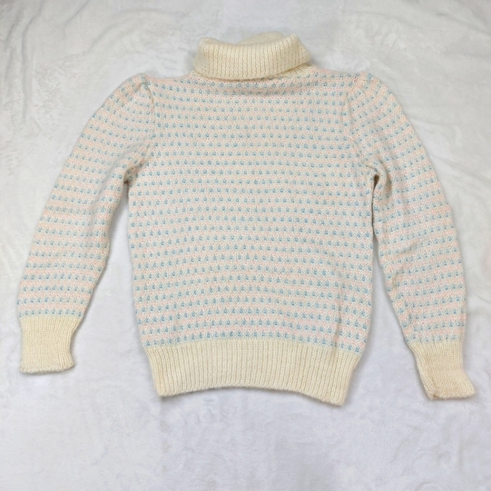 EXCITATION INC WOMEN'S CREAM/BLUE/PINK VINTAGE TURTLENECK SWEATER SIZE XS